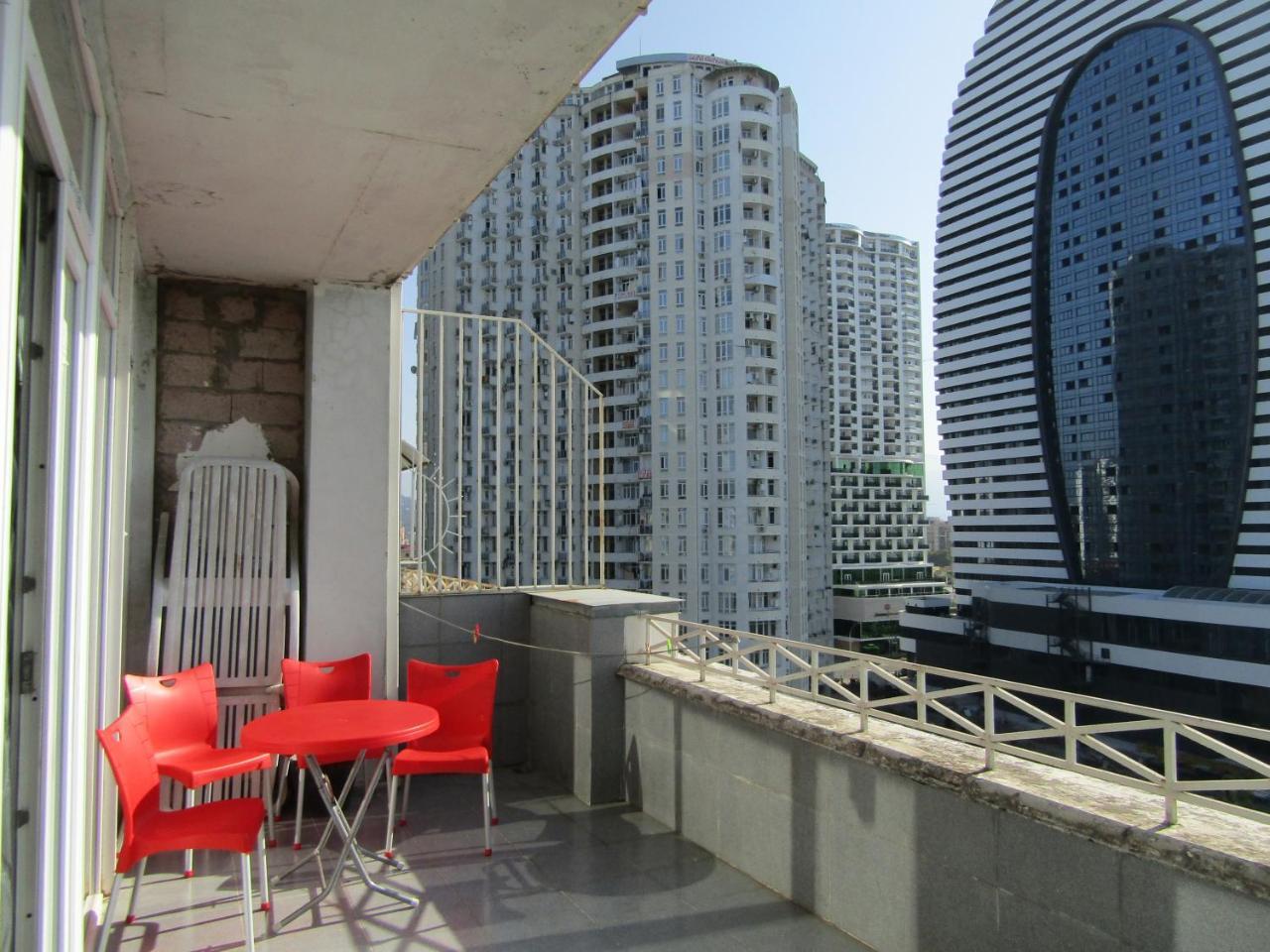 Apartment Miracle Batumi Exterior photo