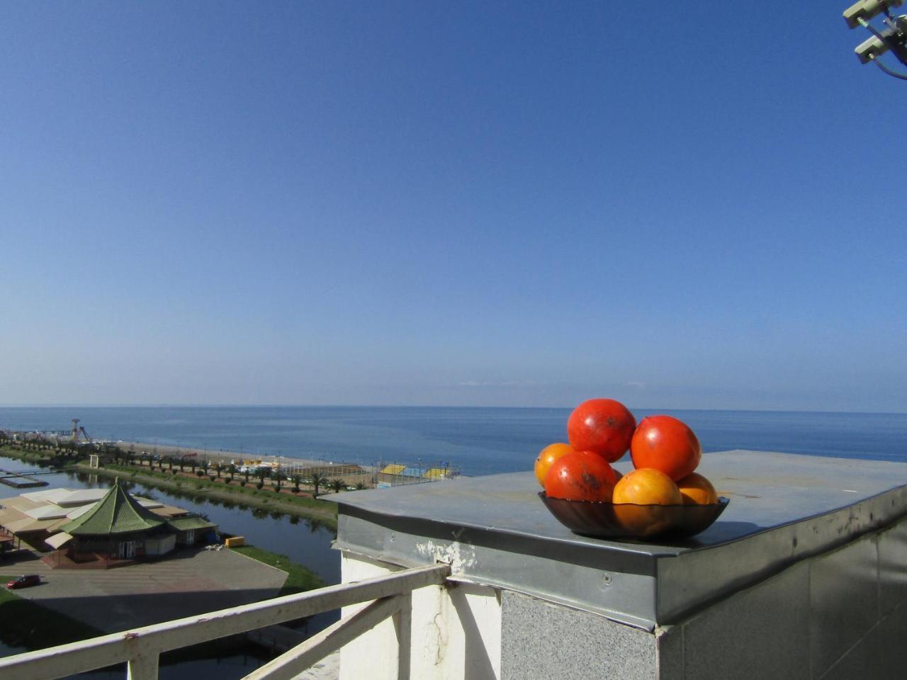 Apartment Miracle Batumi Exterior photo