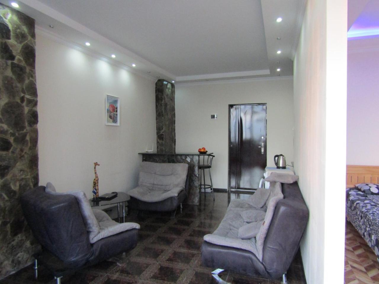 Apartment Miracle Batumi Exterior photo